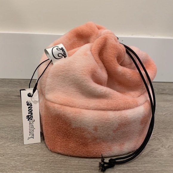 Handmade Peach Fleece Hat NWT - Picture 3 of 8